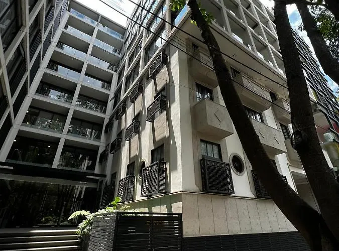 Bauhaus Concept: New Building With Roof & Gym Apartamento *